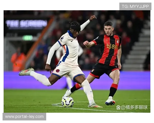 维拉公园球场气势如虹，助球队大胜伯恩茅斯