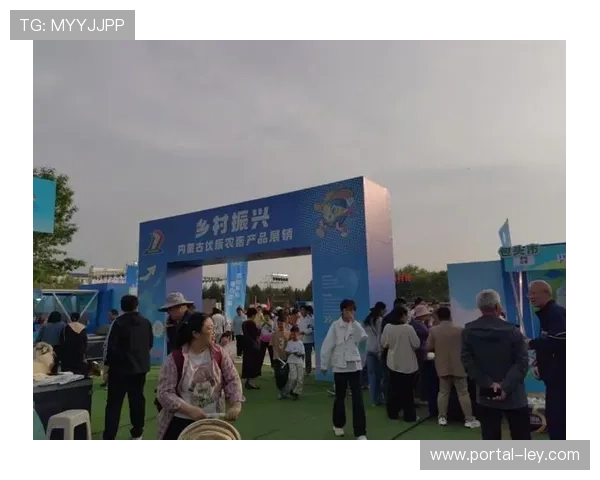 鄂尔多斯“草原村排”业余排球大奖赛总决赛吸引各地爱好者参与