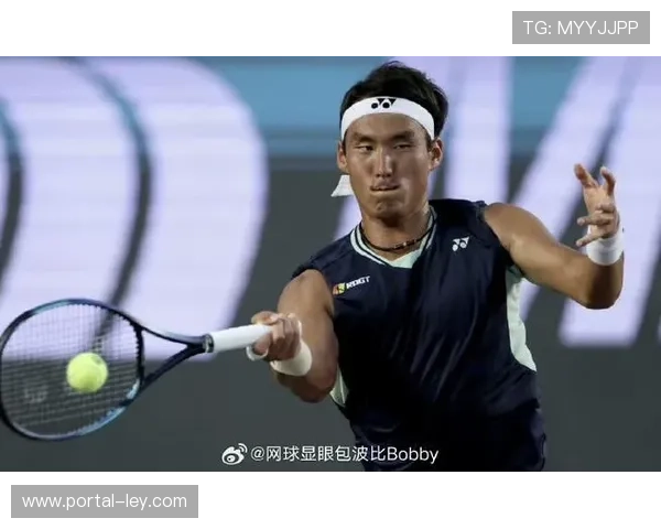 布云朝克特直落两盘胜桑提兰，收获澳网男单外卡